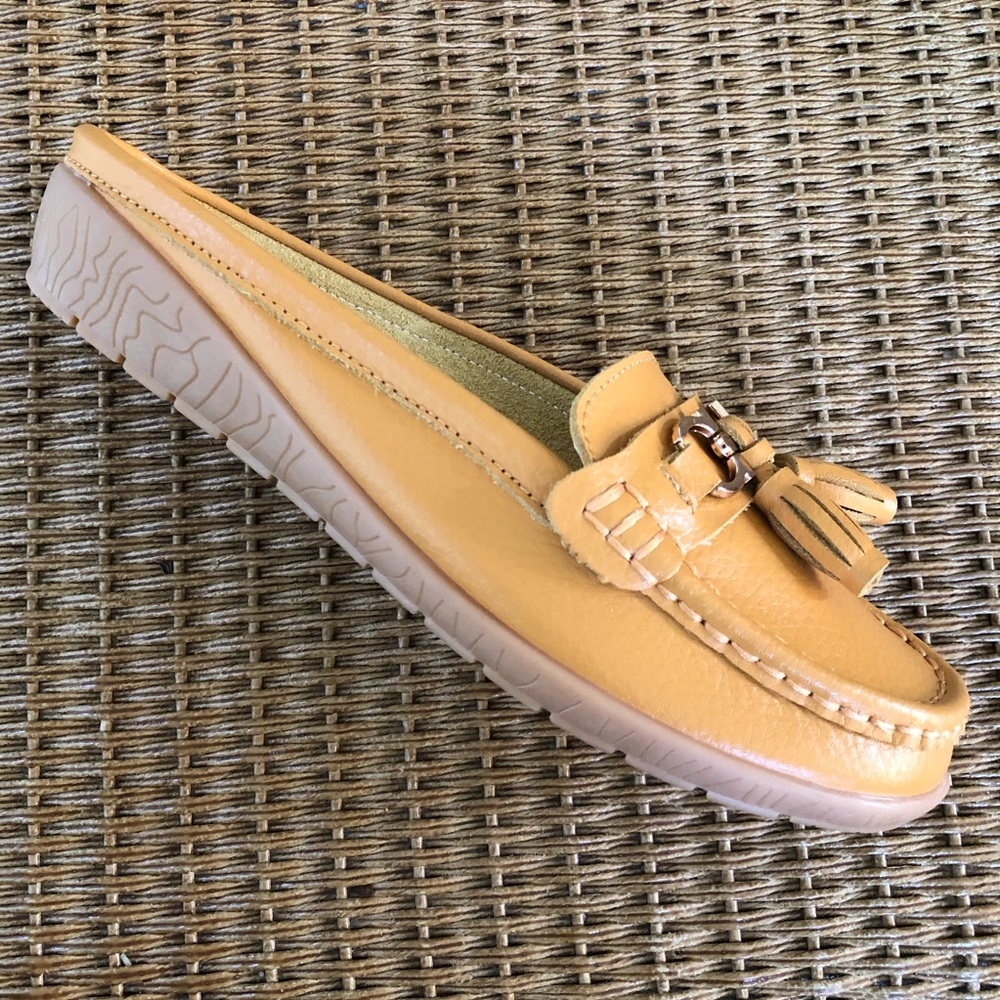 🌻🌻🌻 Leather Loafer Slide 🌻🌻🌻 - Picture 5 of 14